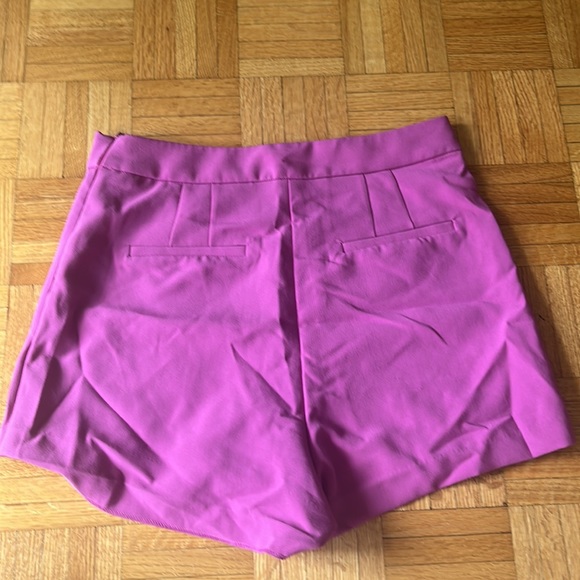 Dynamite Pink Skort - Picture 2 of 2